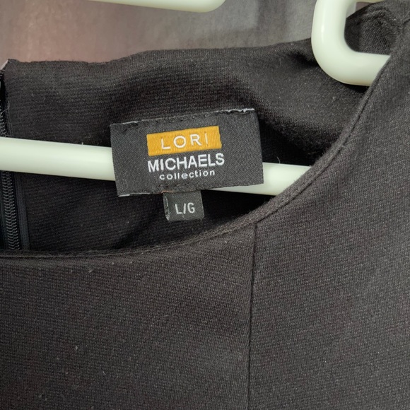 Black a line dress - Picture 2 of 2